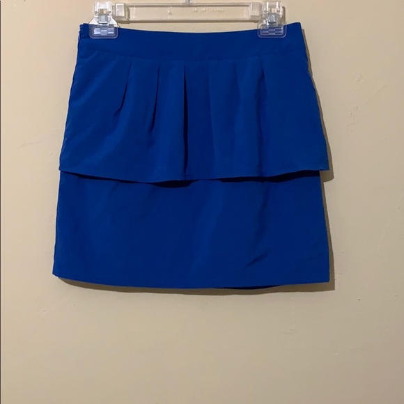 BUNDLE 2 ITEMS FOR $10 Blue Ohvola Layered Skirt size Medium - Picture 2 of 8